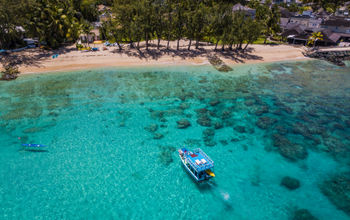 In addition to clear waters and soft sand, Barbados is the gastronomic capital of the Caribbean. (Photo via BTMI).