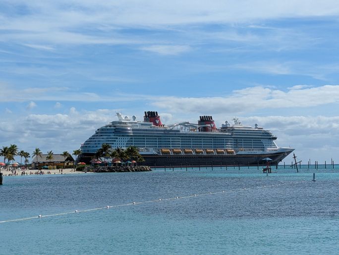 Disney Destiny Disney Destiny, cruise ship, castaway cay