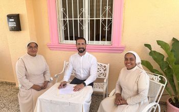 Emotions by Hodelpa sponsors school.