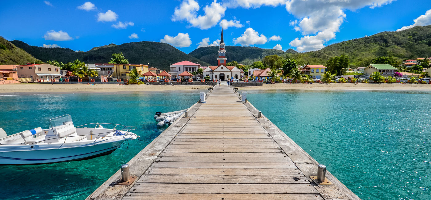 Image: Anse d'Arlet (photo via Damien VERRIER / iStock / Getty Images Plus)