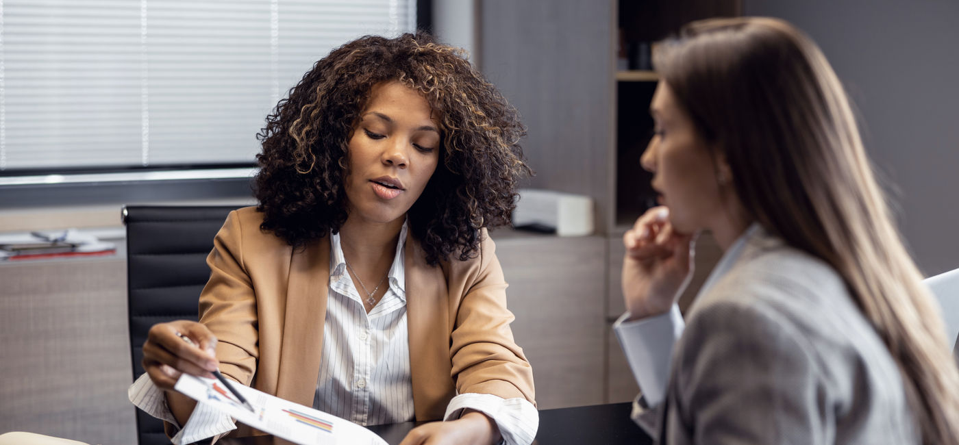 Image: During the open mic, travel advisors give advice on how to boost your business. (Photo Credit: Courtesy AdobeStock)