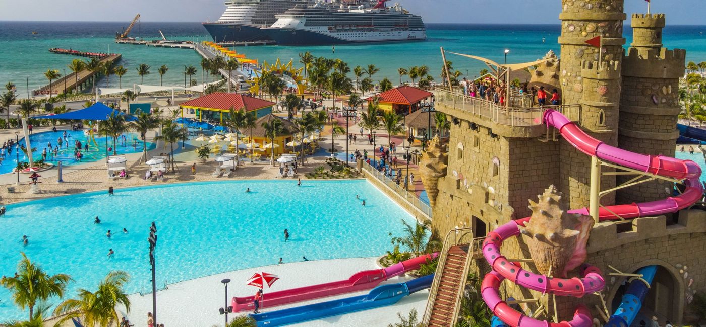 Image: Guests enjoy the day at Celebration Key (Photo Credit: Carnival Cruise Line)