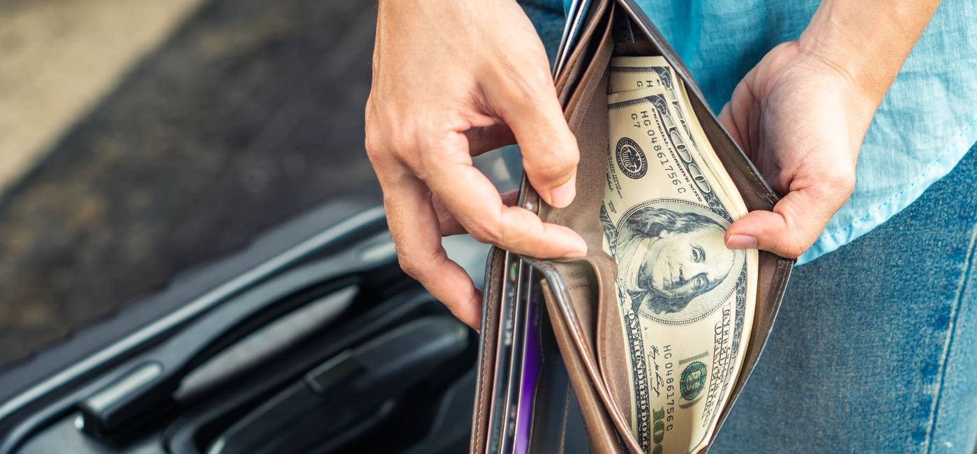 Image: Promoting Black Friday deals offers travel advisors a lucrative revenue stream. (Photo Credit: Adobe Stock/Chan2545)