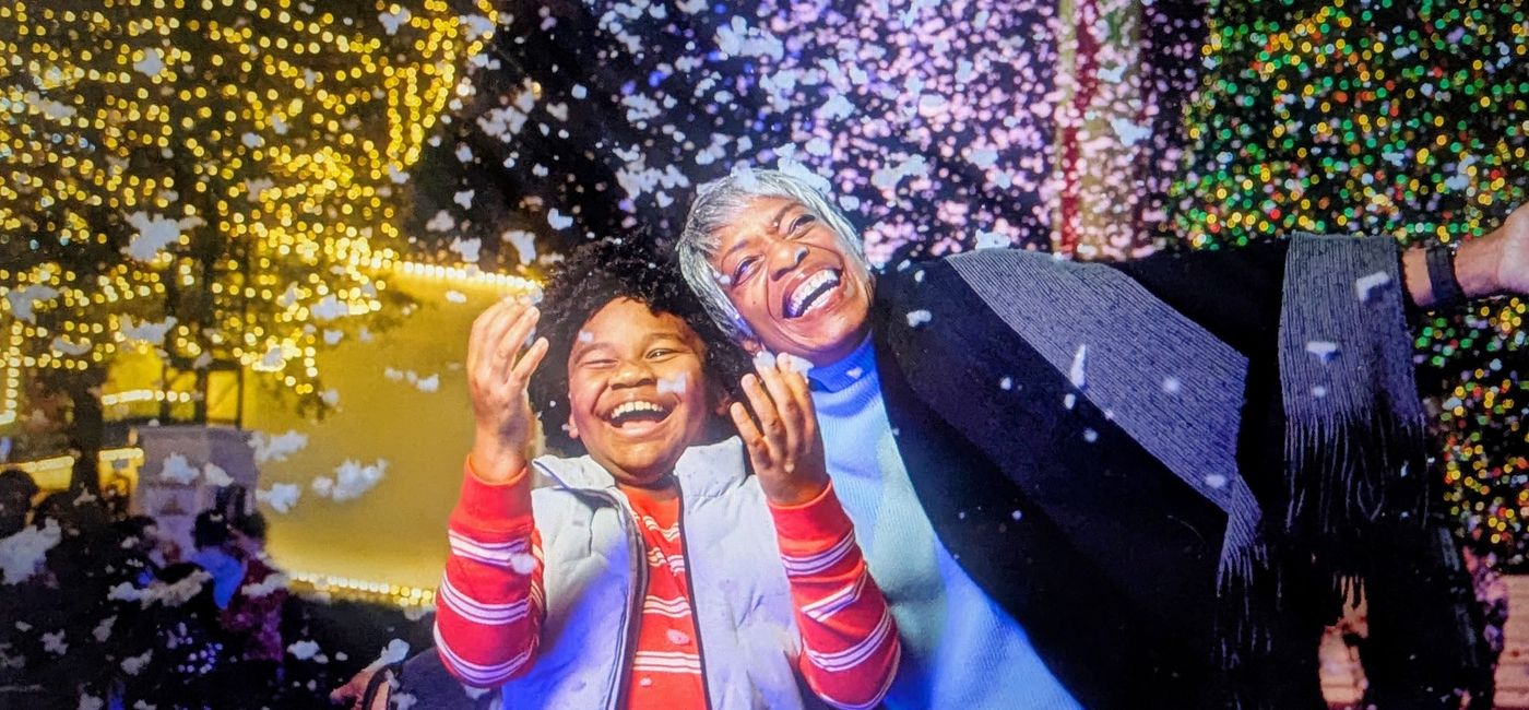 Image: Six Flags’ parks will offer guests a robust range of holiday experiences. (Photo Credit: Six Flags Entertainment)