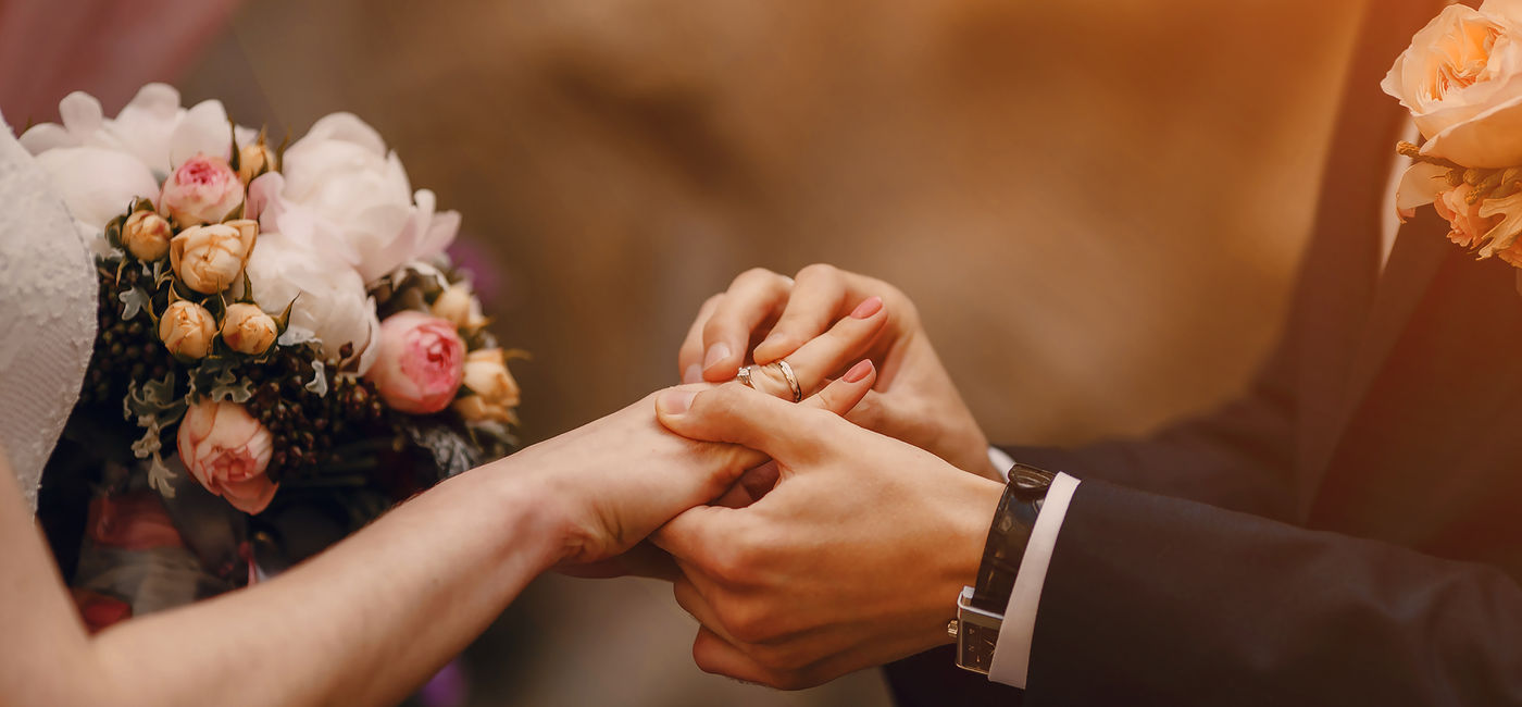 Image: Today's couple seek more personalized and unique wedding and honeymoon experiences. (Photo Credit: stock.adobe.com)