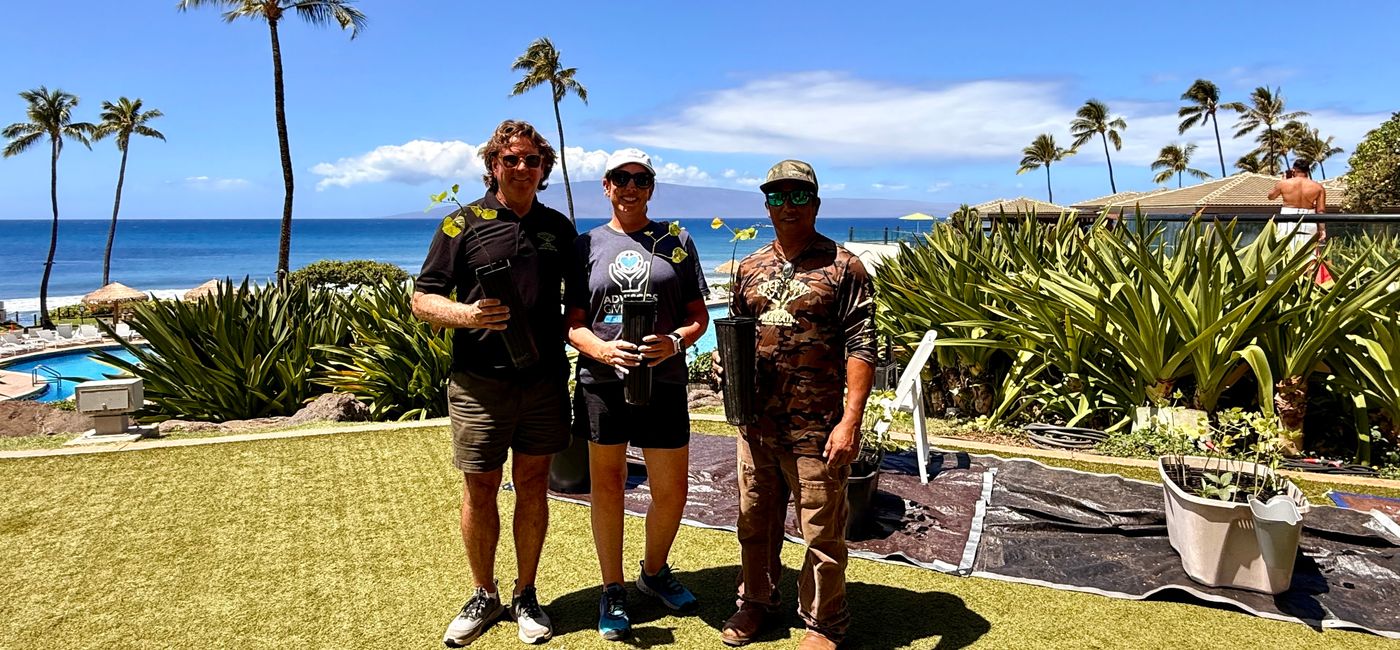 Image: Treecovery's Matt Murasko (left) and James "Kimo" Simpliciano (right) (Photo Credit: Janeen Christoff)