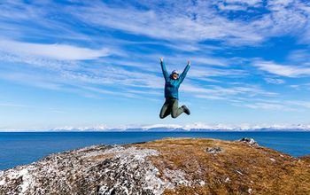 Last Minute Discounts on select Arctic and Antarctica Voyages & 30% Commission