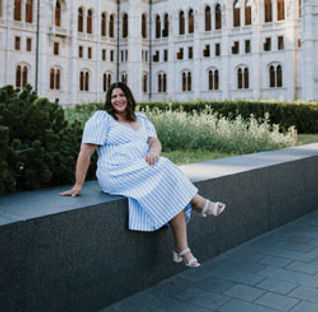 Lina Sutton, Departure Lounge