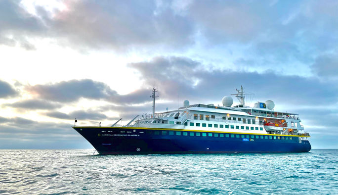 National Geographic Islander II, Lindblad Expeditions, expedition ship