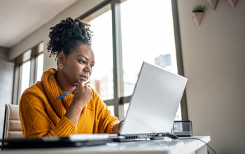 Travel advisor working from the home office