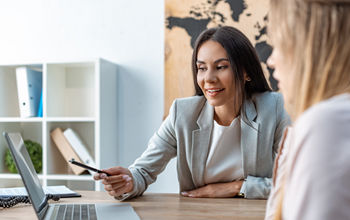 Travel advisor with clients