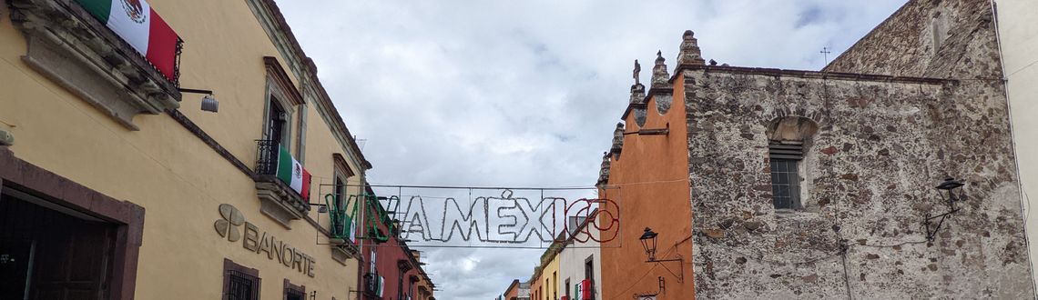 Viva Mexico sign in San Miguel de Allende Viva Mexico, San Miguel de Allende, Mexico, street